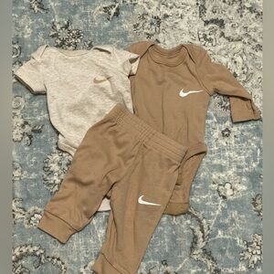 Newborn NIKE set